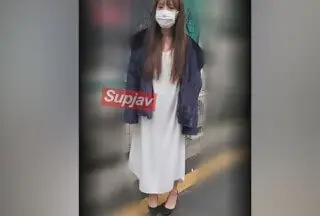 FC2PPV 2568279 １０日削除【顔晒し】美貌の女がクズ男の博打代を借りに来たのでビルで他人汁飲ませた後ホテルで無許可中出し