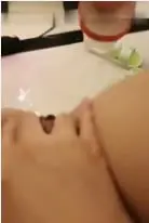 完美身材腰细屁股大穴特写跪在沙发翘屁股好性感