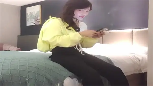 文先生极品黑丝小骚货吃鸡啪啪淫荡至极