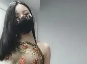 新人主播校花蓝兔子0504一多自慰大秀跳起扇子舞无毛湿穴诱人.