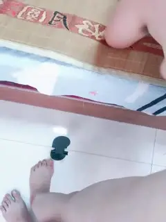大白天俯视角度无套操，大汗淋淋，镜头前深喉吃大黑屌，熟女活就是好