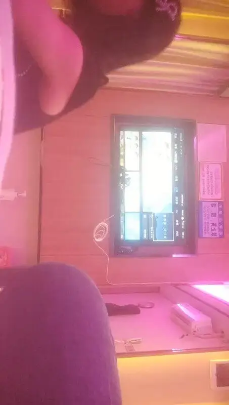 搞沐足女技师今天的技师妹子针不错制服旗袍勾搭带到酒店操换上肉丝扣穴穿着高跟鞋爆插