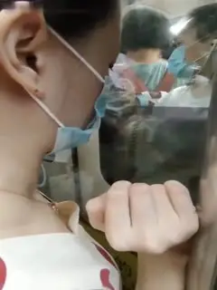 【地铁真实猥亵】开始很抗拒，到最后慢慢就不再抗拒了，这就是女