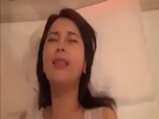 中出高颜值美乳少妇太诱人