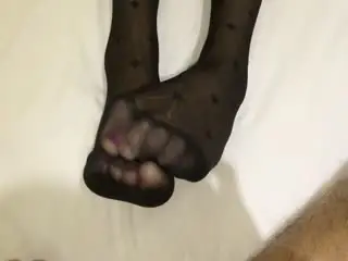 百度云泄密流出可爱的师大小师妹生活照与男友激情视频竖起中指1