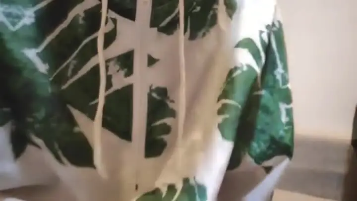 【专找老阿姨玩】第二场，精神小伙约操熟女，饱满胸部，风骚淫荡，兄弟配合默契，各种角度偷拍