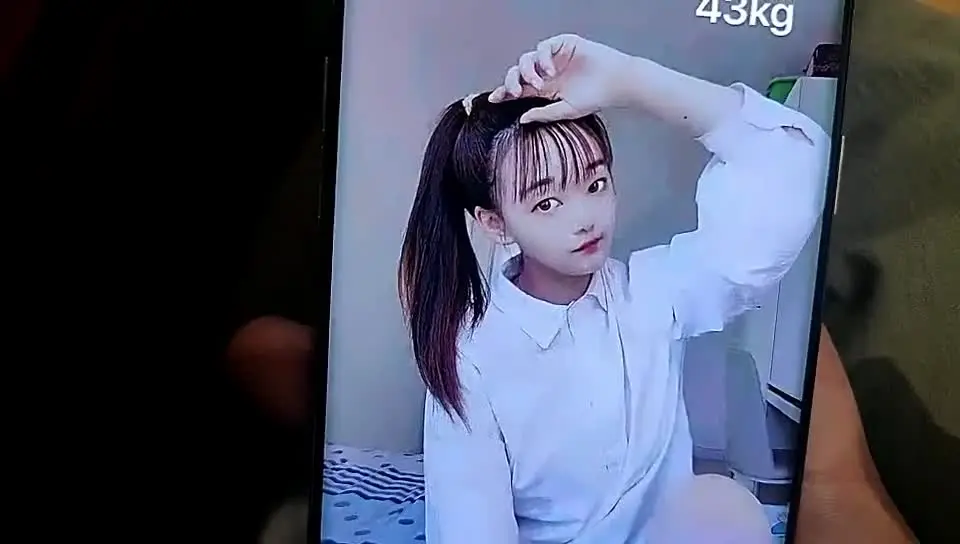 KU【探花小米】167cm,43kg,漂亮学生妹,身姿曼妙娇俏可人,极品难遇,激情啪啪干不停