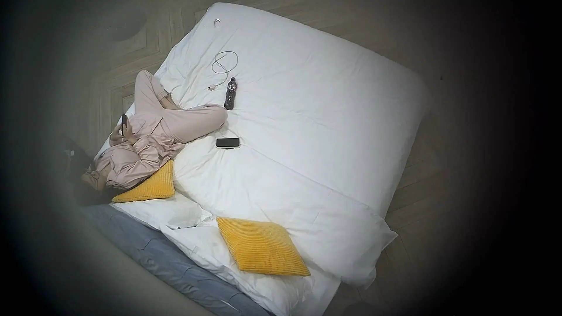 ❤️20260331❤️美女俏皮的逗弄男友JJ被按住屁股后入射嘴里