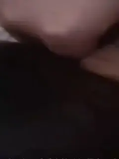 老婆吃爽，把她交给兄弟就离开了