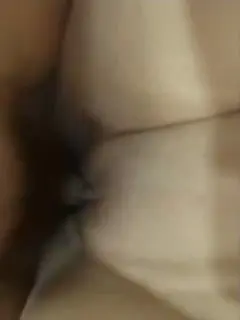 妹.子不会.做爱，打电.话请教.闺蜜，闺.蜜也是.骚逼