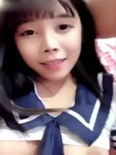 大乳姐妹花漏奶露逼互玩直播秀妹妹还挺嫩喜欢不要错过