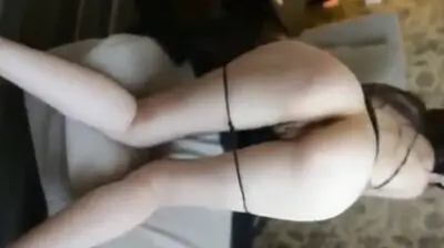 绝美尤物扭动圆润翘臀