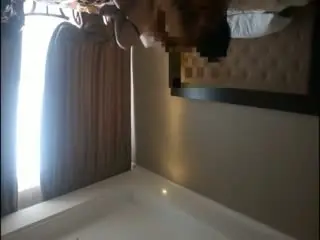 【空姐】女神的娇喘之穿着空姐制服主动掰开淫穴被大鸡巴插