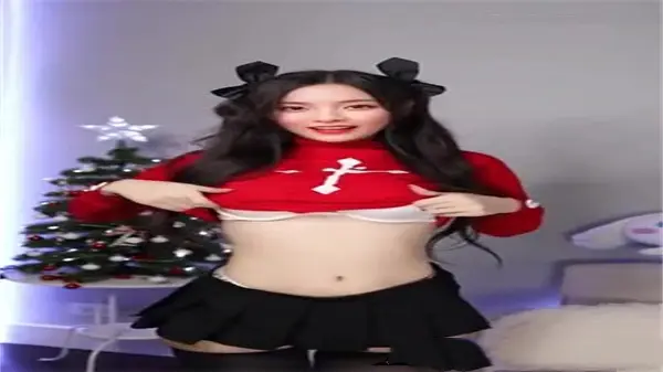 杨超越激情化身远坂凛，AI智能诱惑无限