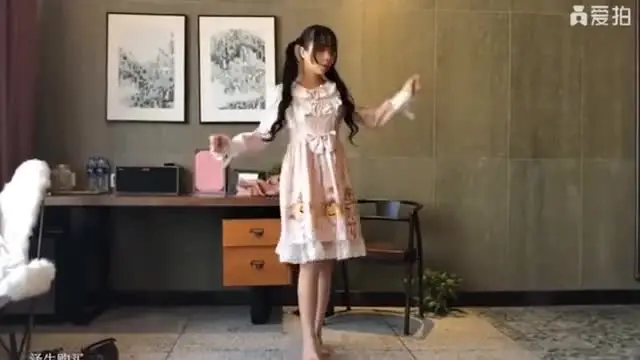 极品双马尾美少女浆果儿全裸宅舞，巨乳翘臀狂摇露骚穴！