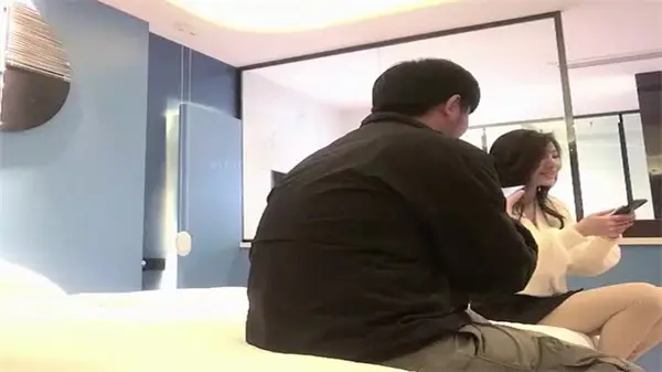重庆校花约啪实录！中长发黑裙极品女神，淫叫声浪高潮迭起！