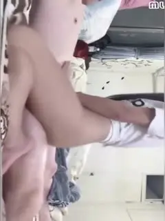 台灣SWAG_tiababe 妹妹在旁邊 照幹不誤 好下流