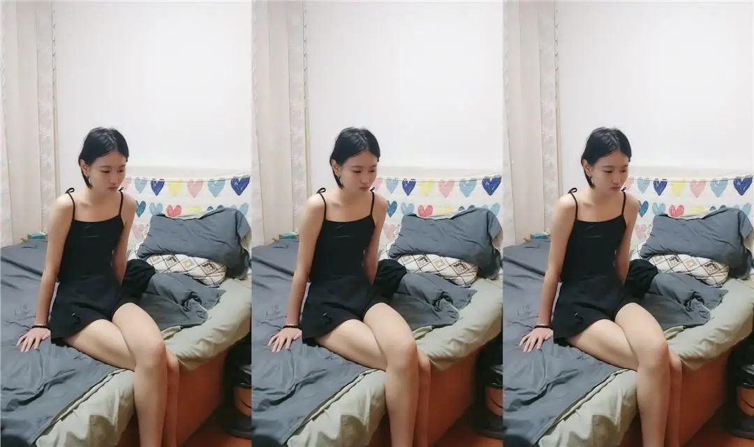 清纯颜值姐妹花，姐姐哭了操妹妹，多毛小骚逼，正入一顿爆草，搂着脖子被干的舒服，小穴很紧致