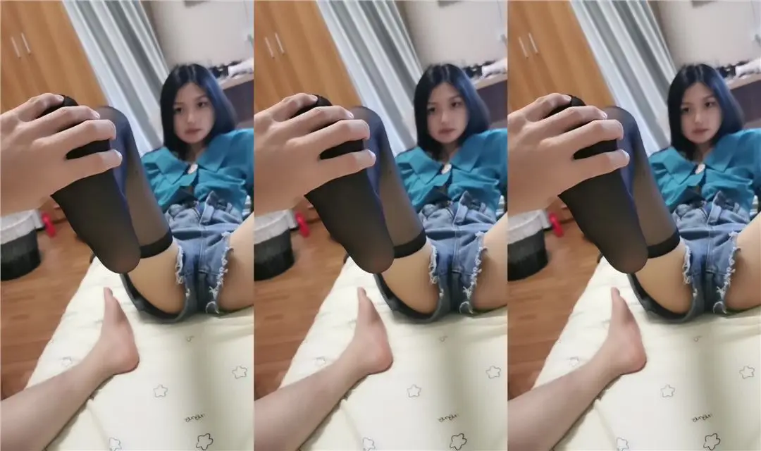 02年学舞蹈的妹妹，黑丝极品美腿，半脱网袜操多毛骚逼，外表文静床上好骚，冲刺一顿爆草