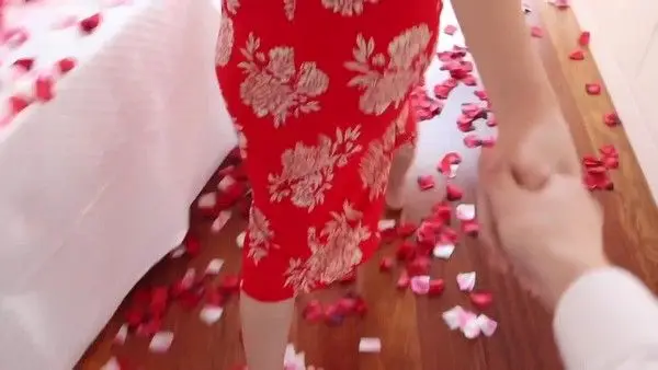 百万粉丝露脸日本网黄，日本妻子把自己的身体当作情人节礼物送给丈夫 完美内射！