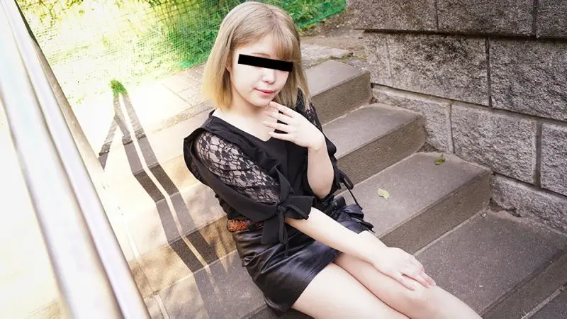 10musume_042522_01 店長女友一面講電話一面睡走她 酒井麻美