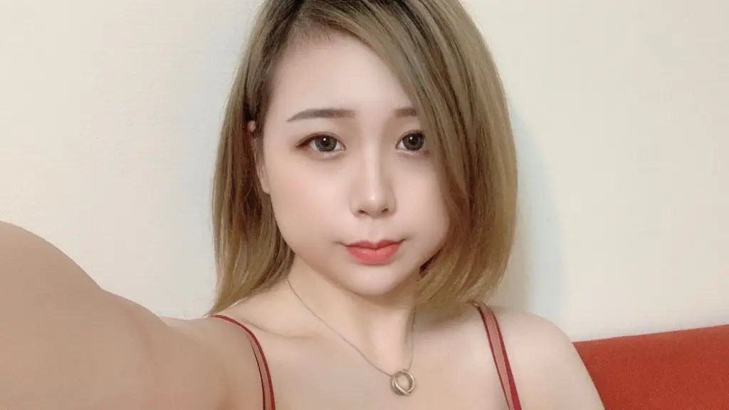 台湾SWAG aileybaby 偷情時男友打來查勤_還被對象拍下全程(偷吃上集)