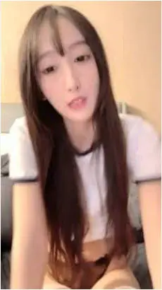 新生代平台一姐【0咕噜0】颜值吊打全场 收益榜榜眼 极品小仙女 又纯又欲 直播间礼物乱飞