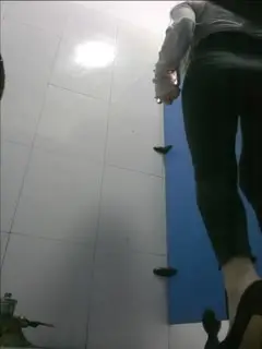 厕拍精品系列 多位清纯美女 小穴清晰可见 ！白虎无毛逼真想呲溜一口