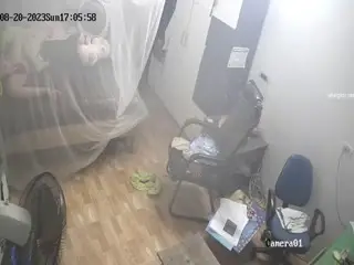 亲姐妹自慰棒明算账!青春期妹妹发骚偷拿姐姐自慰棒自慰被发现大打出手