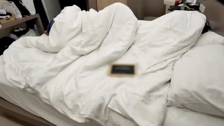 两个嫩嫩小女神各种性爱小视频合集，性感制服抠逼尿尿，还有高潮时的娇吟，真的是清纯与骚骚 尤物超想操~71662kdn~02~不露脸~口交叫醒服务