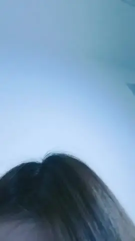 漂亮眼睛有点像混血红唇美女,露臀白网袜电臀诱惑,拨开内裤露多毛小穴,手指拍打大量出水,顶级美腿玩一年