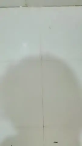 20210520，真实大学女生寝室，【大一妹妹】，旁边室友还在聊天，蚊帐内脱光抠穴，淫水横流，小翘臀摆动极具诱惑力