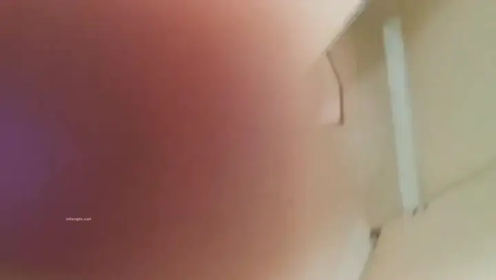 高清国产偷拍极品小骚妇在家被纹身大鸡巴男友干的淫叫A
