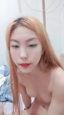 超嫩粉穴新人小姐姐!炮友掰穴揉搓阴蒂!细腰性感美臀,第一视角抽插,骑上来狂干