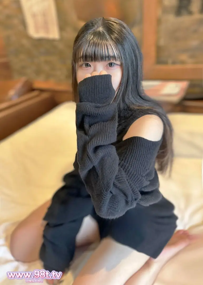 FC2PPV-4739501- 【20歳白肌美乳専門生】マンぐり返し羞恥プレイ「恥ずかしいです...」