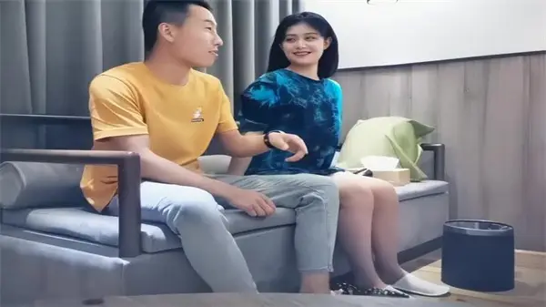探花极品高颜值蓝衣妹子