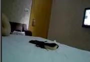 和高颜值又有一对大奶子的艺术院校兼职妹子宾馆约啪一爽起来操到不想停