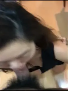硕士在读巨乳学霸图书馆自习室真空短裙蜜桃臀 骑乘位学术研究高清实拍