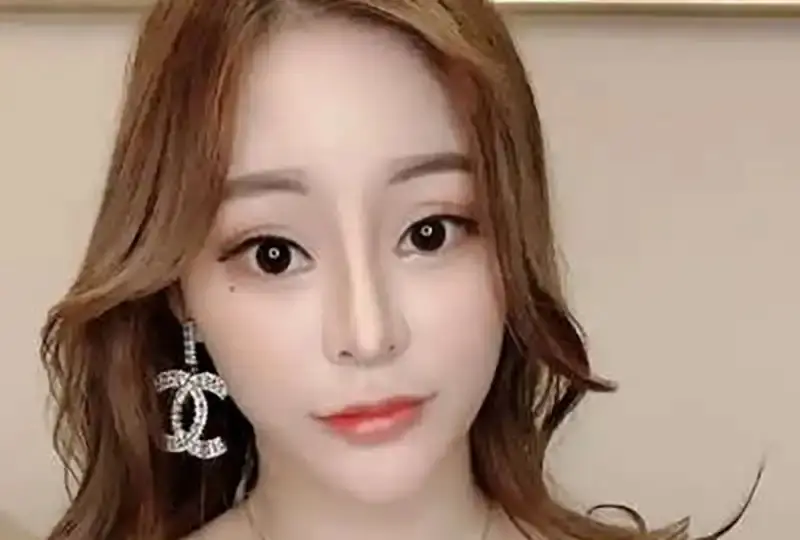 自拍福利网红脸丰满身材妹子小视频集情趣内衣口交啪啪牛奶湿身(100)