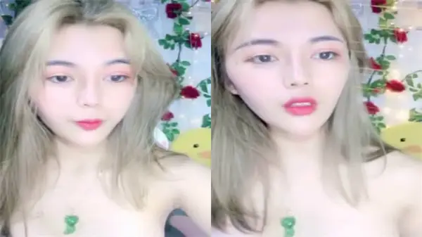 极品学生妹清纯外表下暗藏极品巨乳 高颜值骚货主动求操