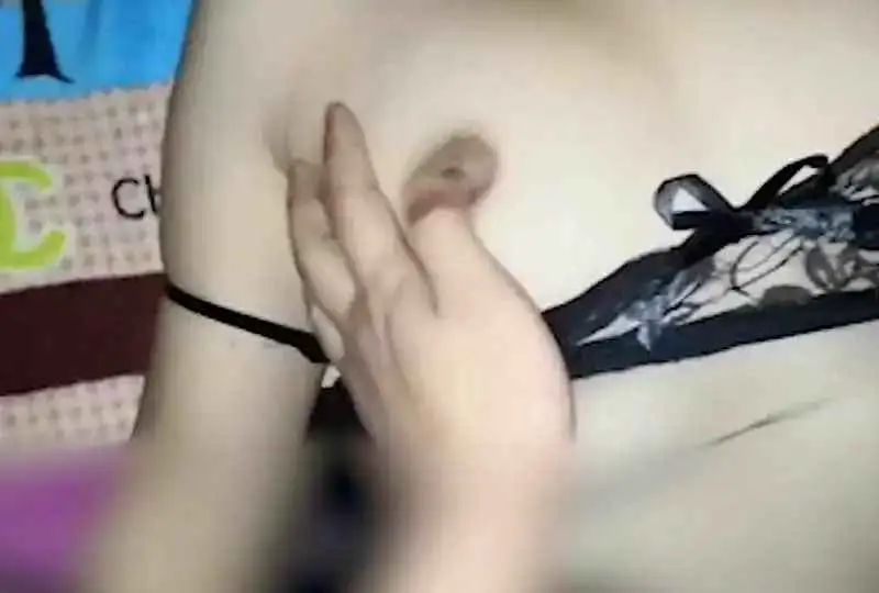 黑丝人妻无套抽插真爽