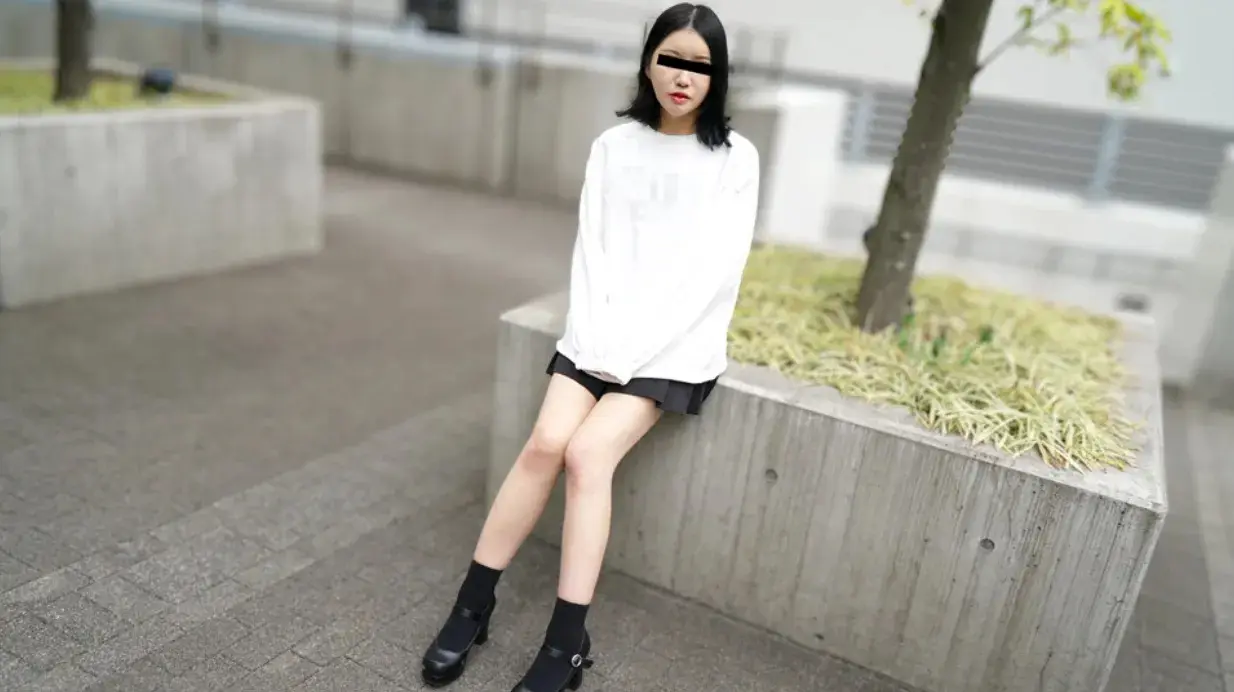 【无码】性欲难耐的厕所偷情！欲女铃宫光野战实录 10musume-020923-01