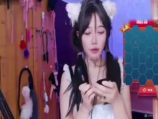 清纯眼镜妹骚气大秀 11月极品福利大放送