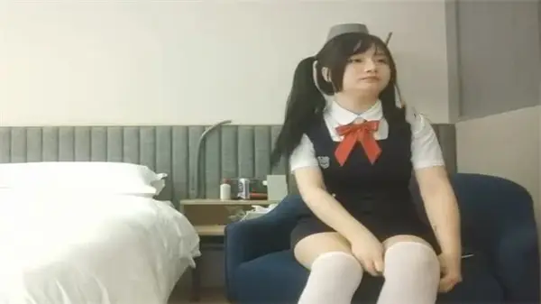 双马尾肥美萝莉被利哥爆操 纯欲脸蛋狂干到喷水