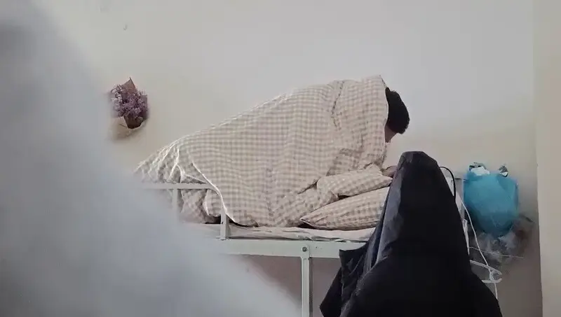 宿舍激战！极品姐妹诱人录像，猛操巨乳狂干到床散架
