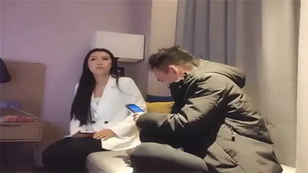 极品步兵美女探花，高颜值大尺度风骚诱惑