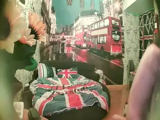 【国产偷拍】妹子吃屌的样子很淫荡床上搞完沙发搞
