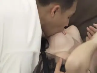 MDX0012 罗瑾萱欠债空姐被迫卖身爆操还债