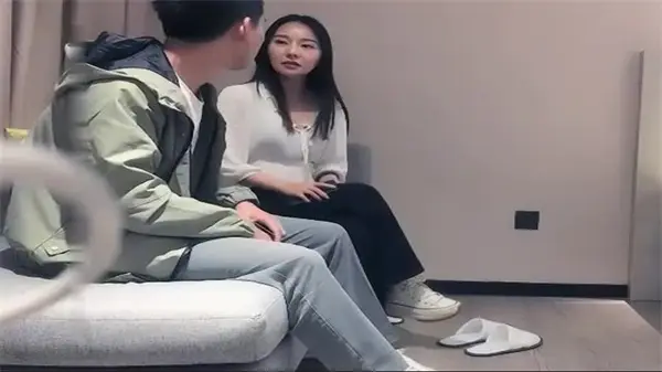 2K高清修复绝美黑丝妹子被约啪 极品太子探花私密偷拍