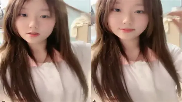 大奶嫩妹淫声荡语撩骚互动近拍掰穴扣逼自慰